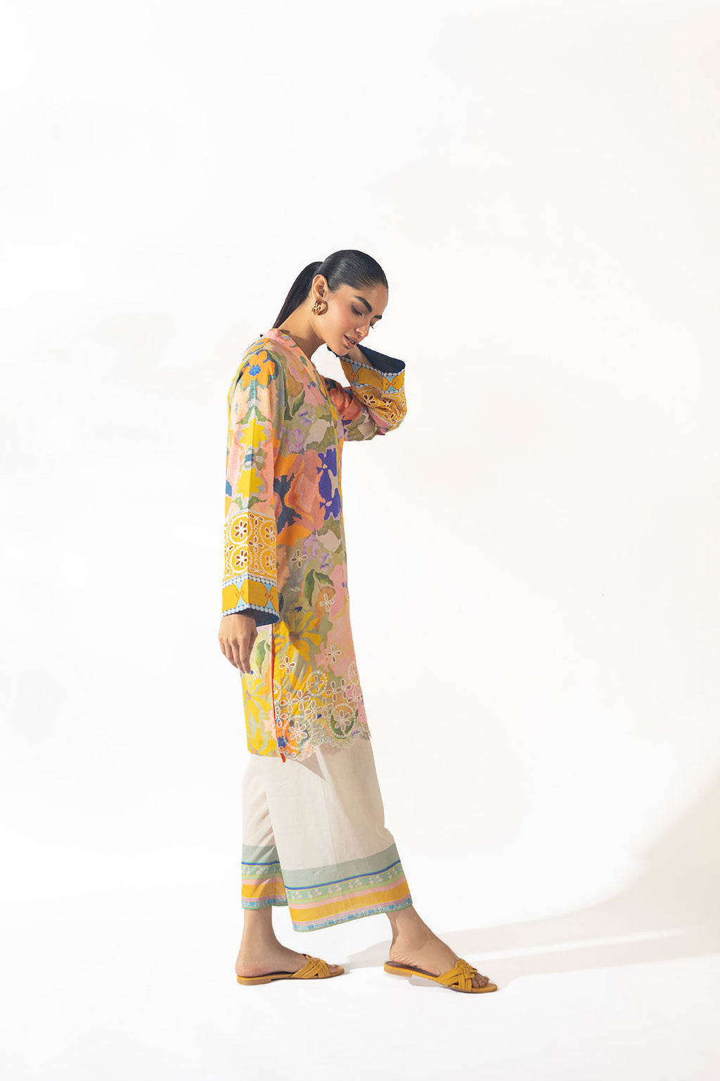 SS24DC-2344 MULTI LAWN 2PCS PRINTED KURTA WITH TROUSER