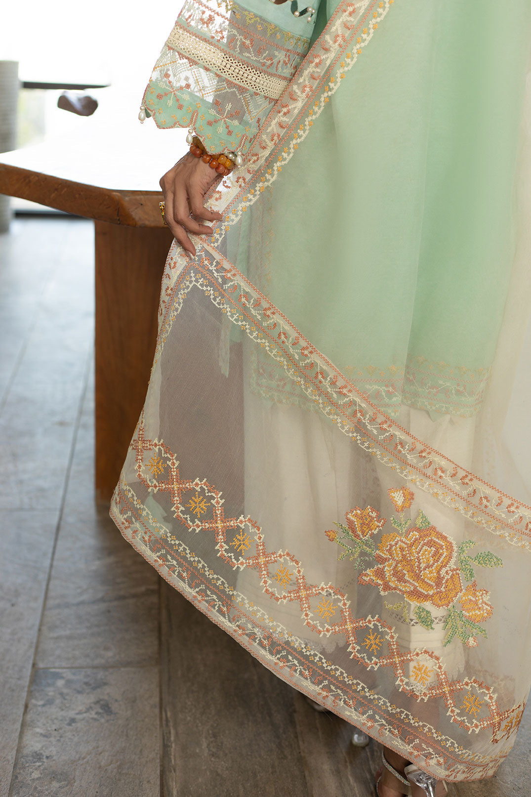 SS24DD-1130 OFF-WHITE DUPATTA