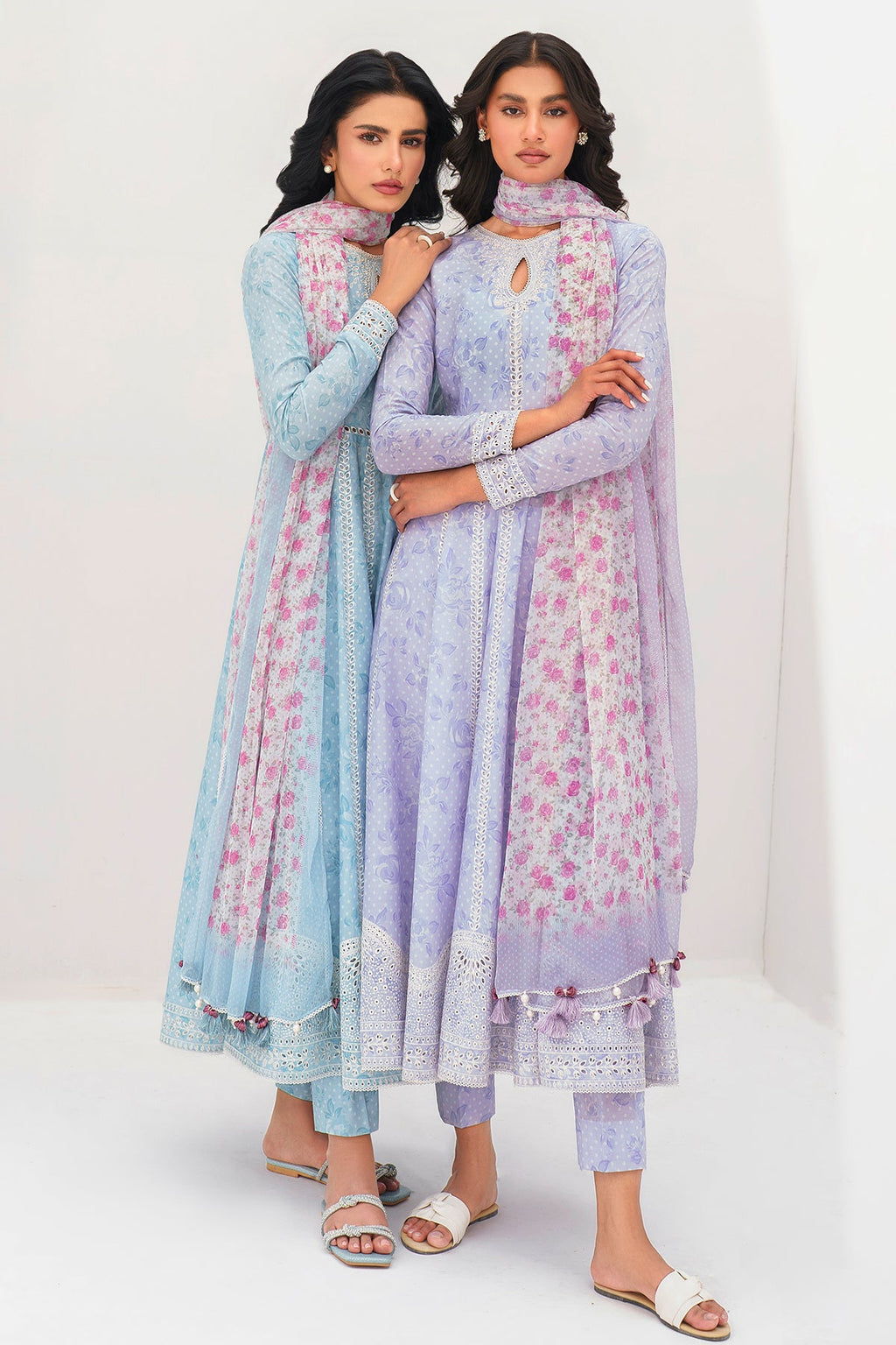 EMBROIDERED LAWN USE-9105