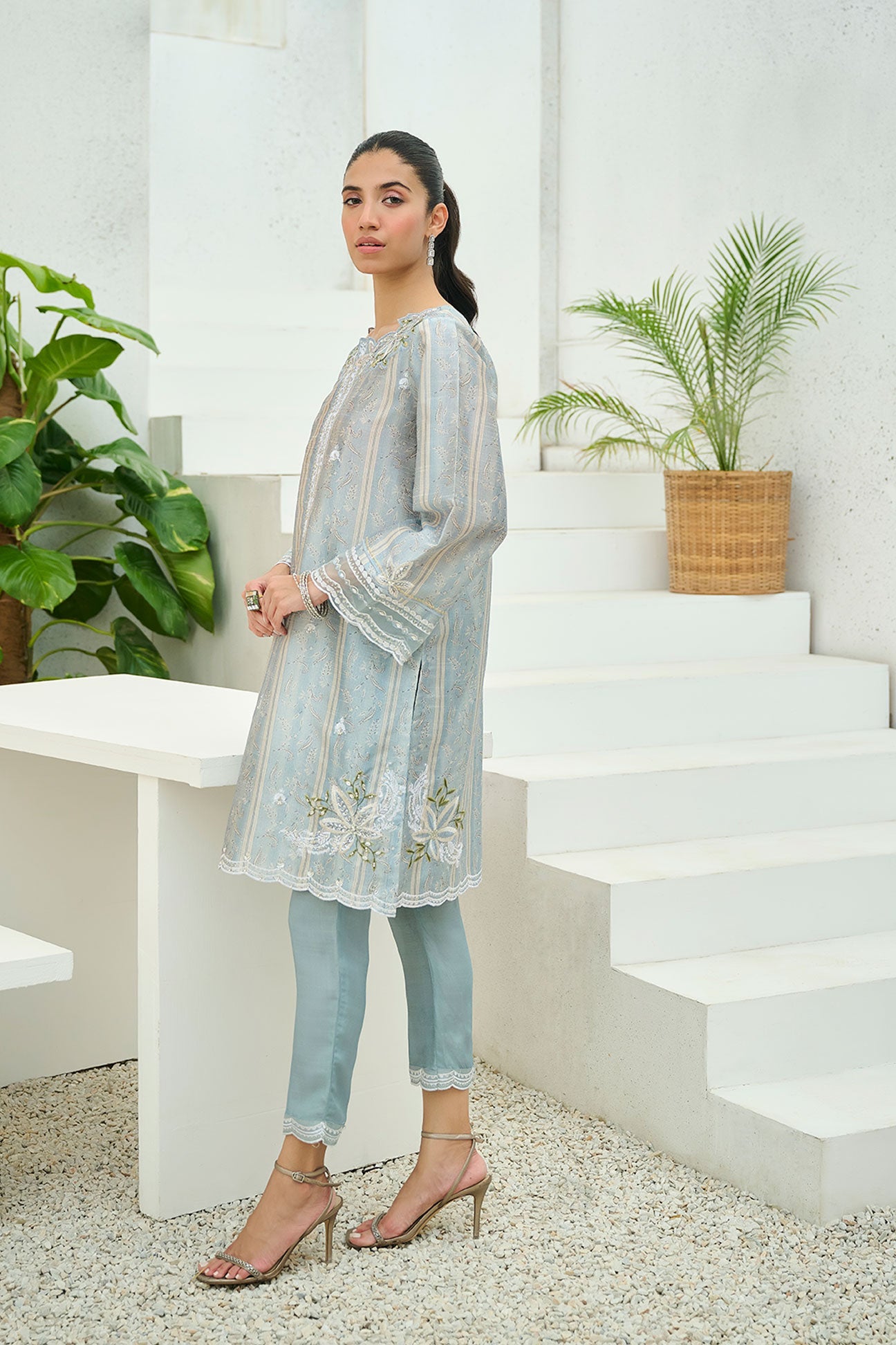 DA-2200 GREY 2PCS  EMBROIDERED KURTA WITH TROUSER