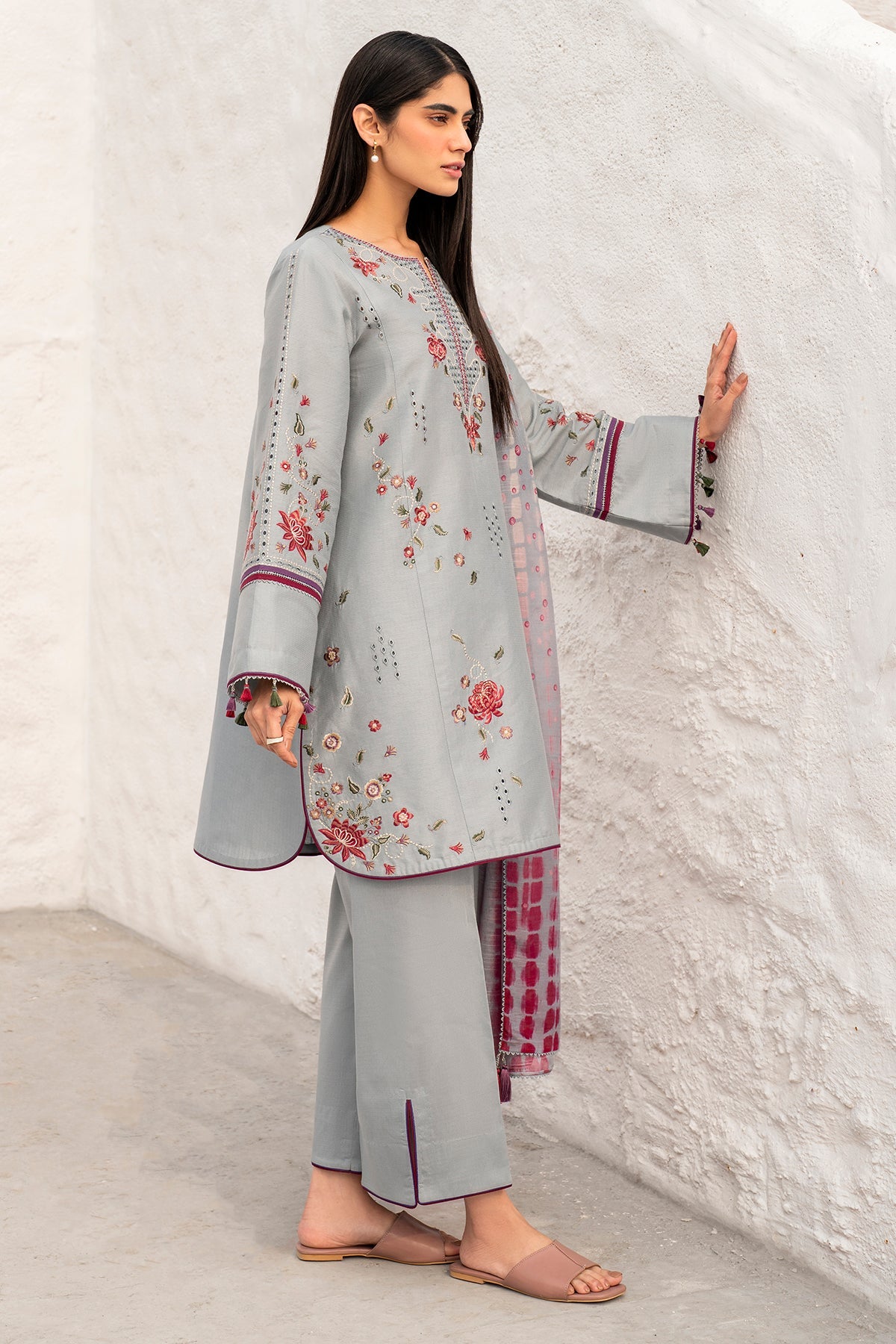 Embroidered Dobby Lawn USE-9269