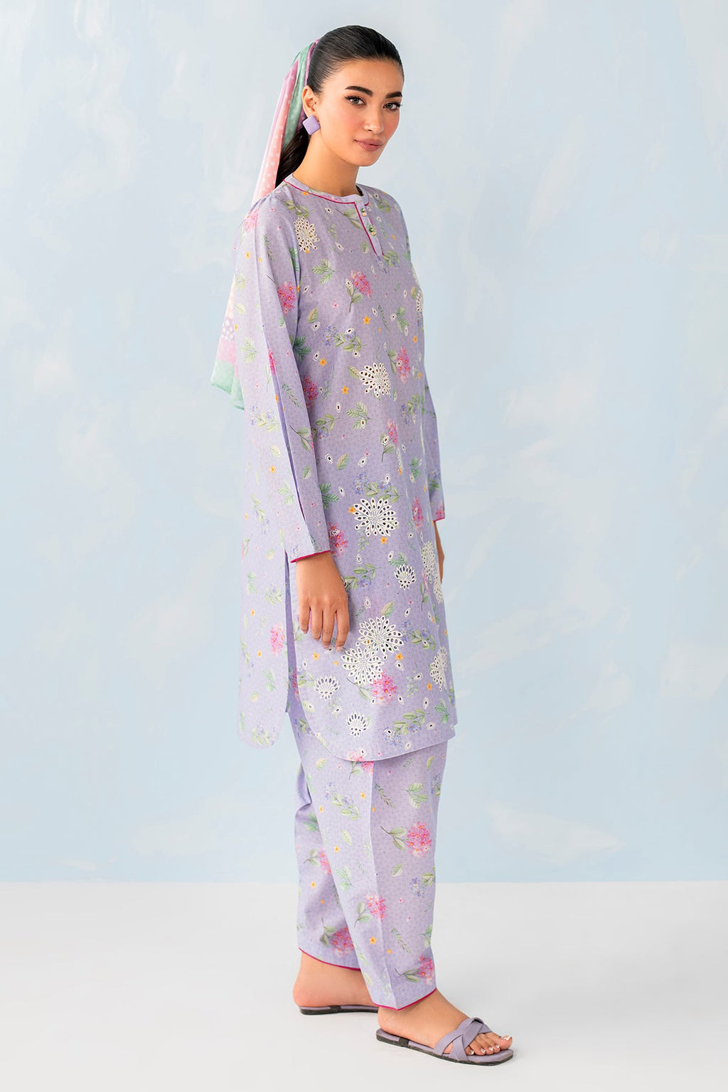 Embroidered Lawn USE - 9066