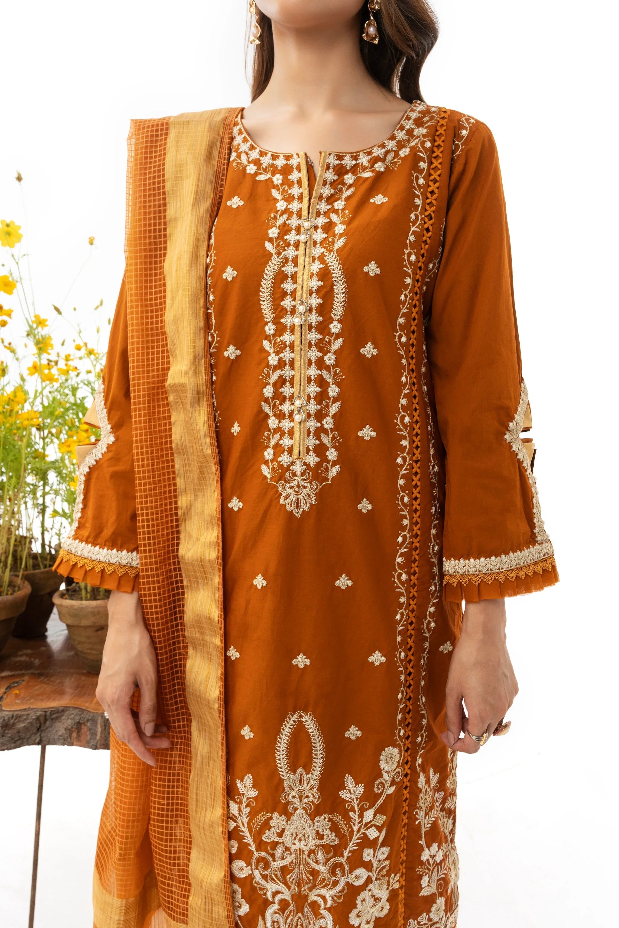 AR-2869-S23 (Nayab)