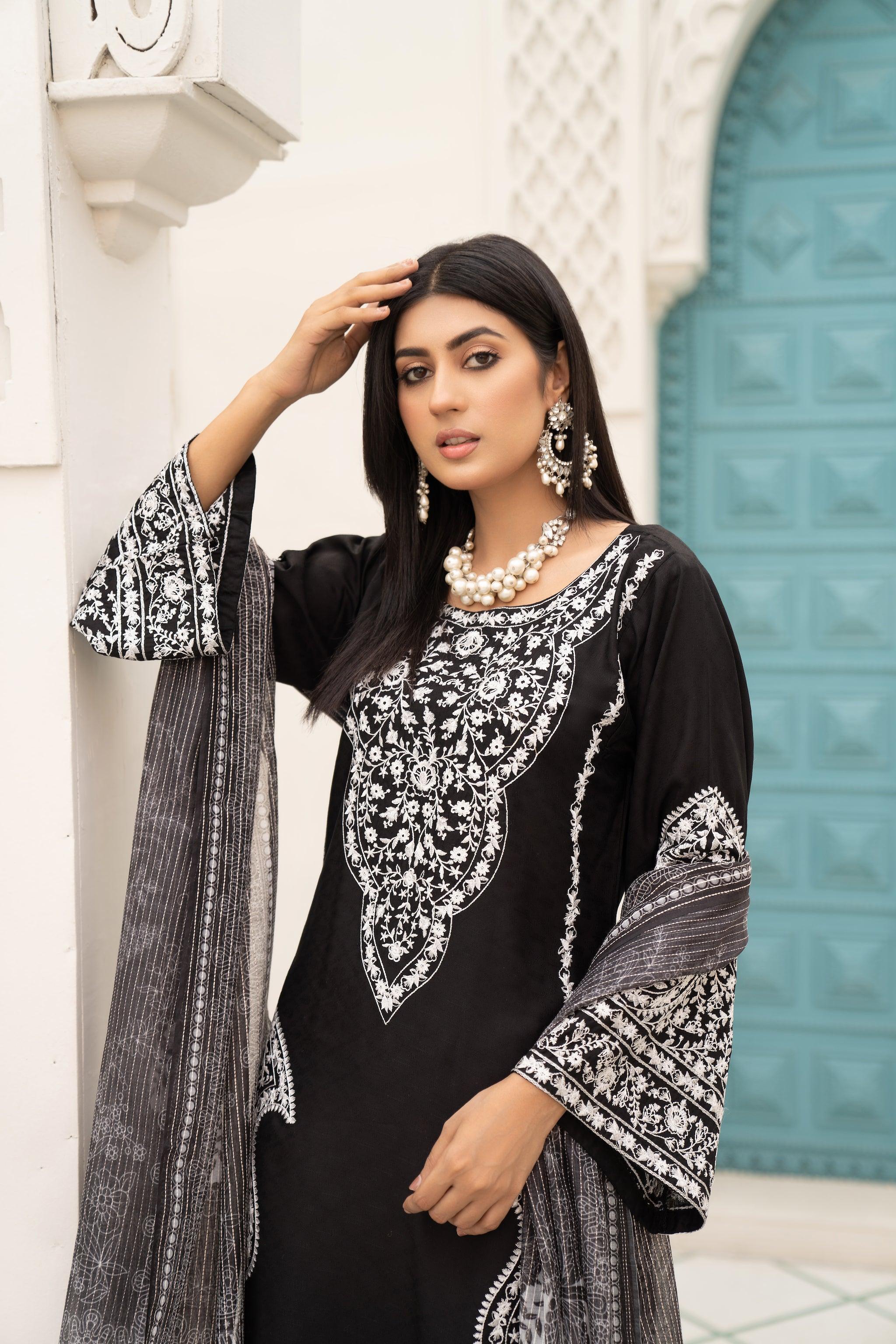 AR-3004-Chand Bano