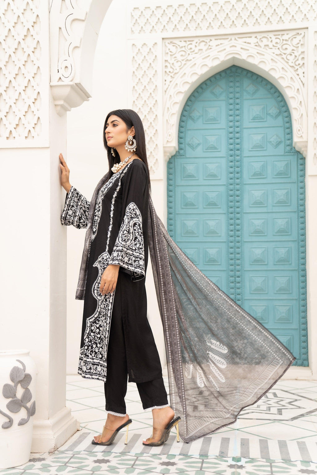 AR-3004-Chand Bano
