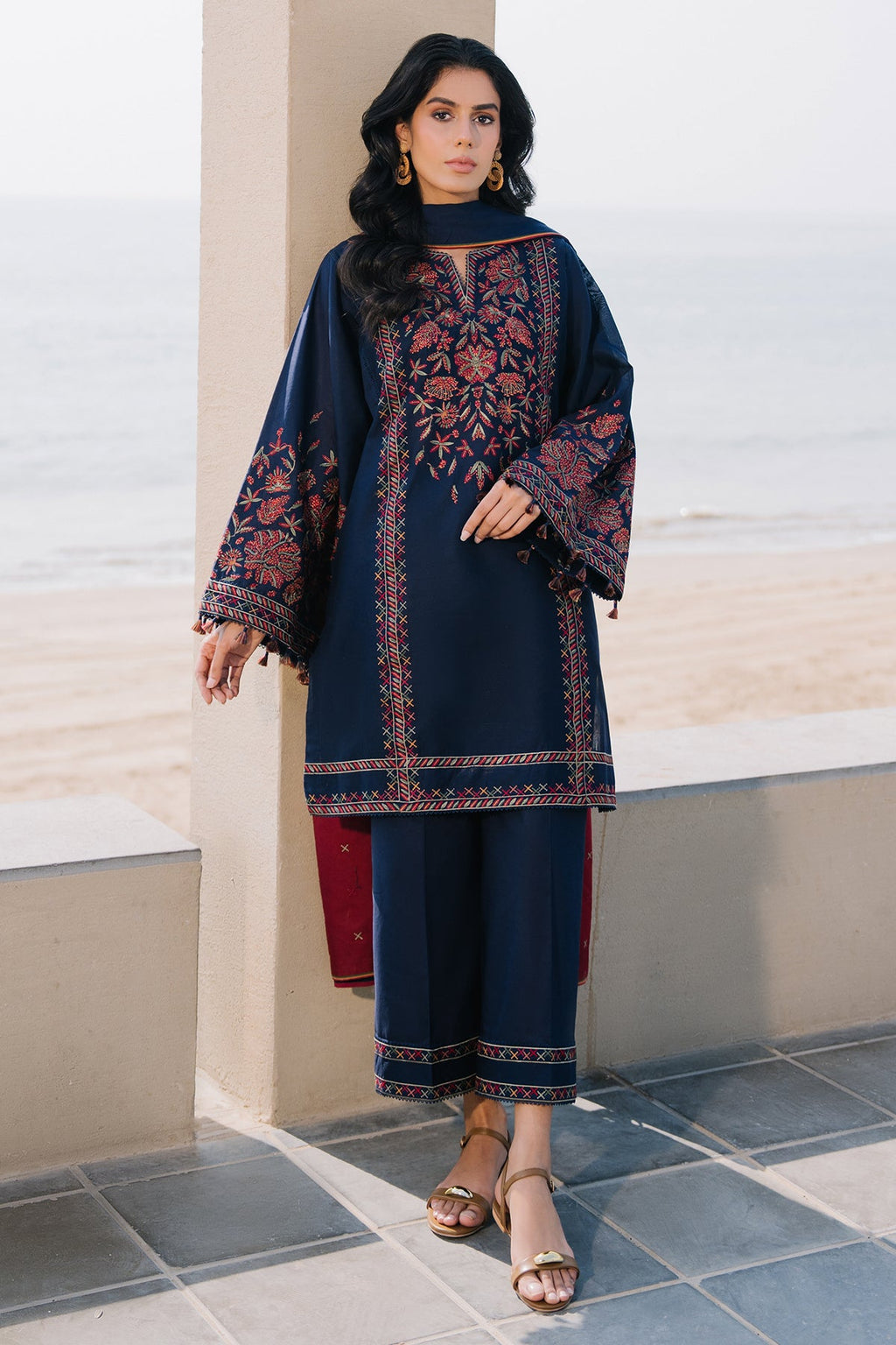 EMBROIDERED LAWN USE-9148