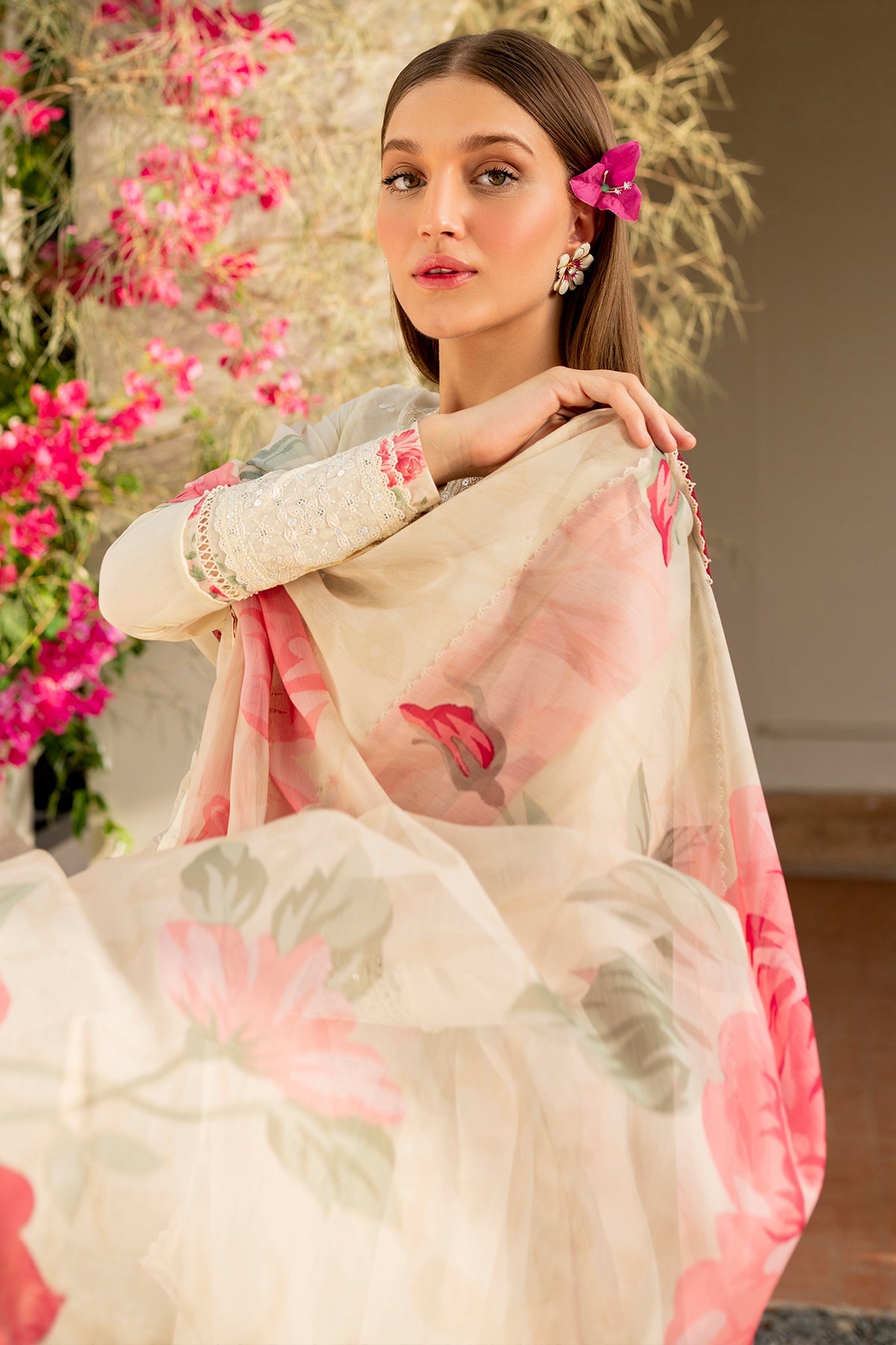 EMBROIDERED LAWN USE-9050