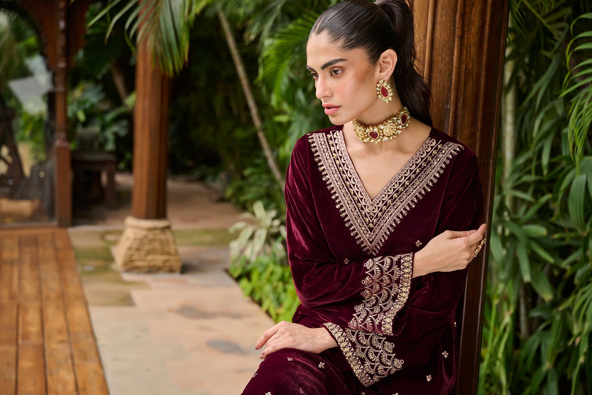 DA-2231 MAROON EMBROIDERED KURTA