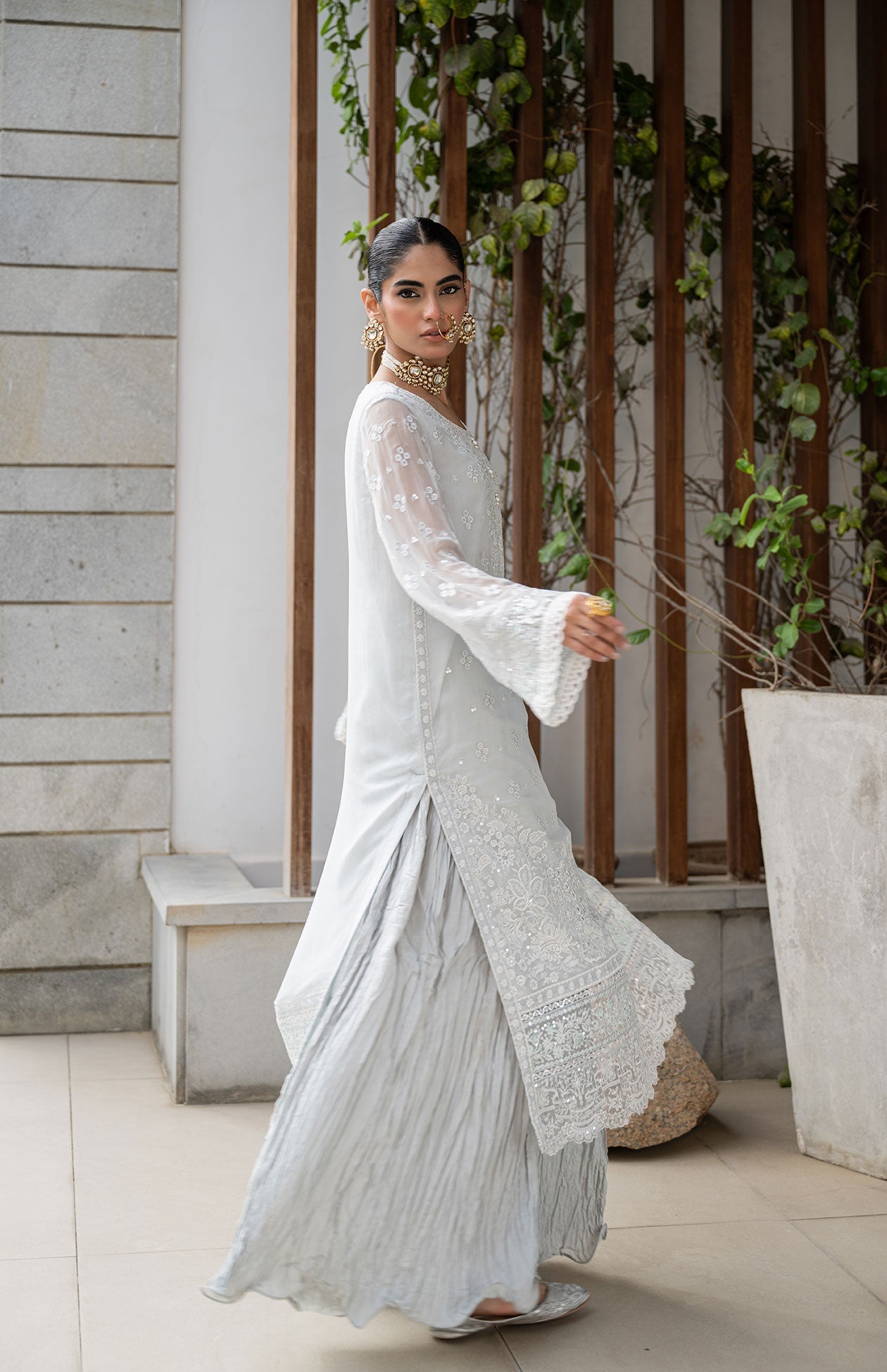 SS24DA-2413   GREY  2PCS  EMBROIDERED KURTA WITH TROUSER