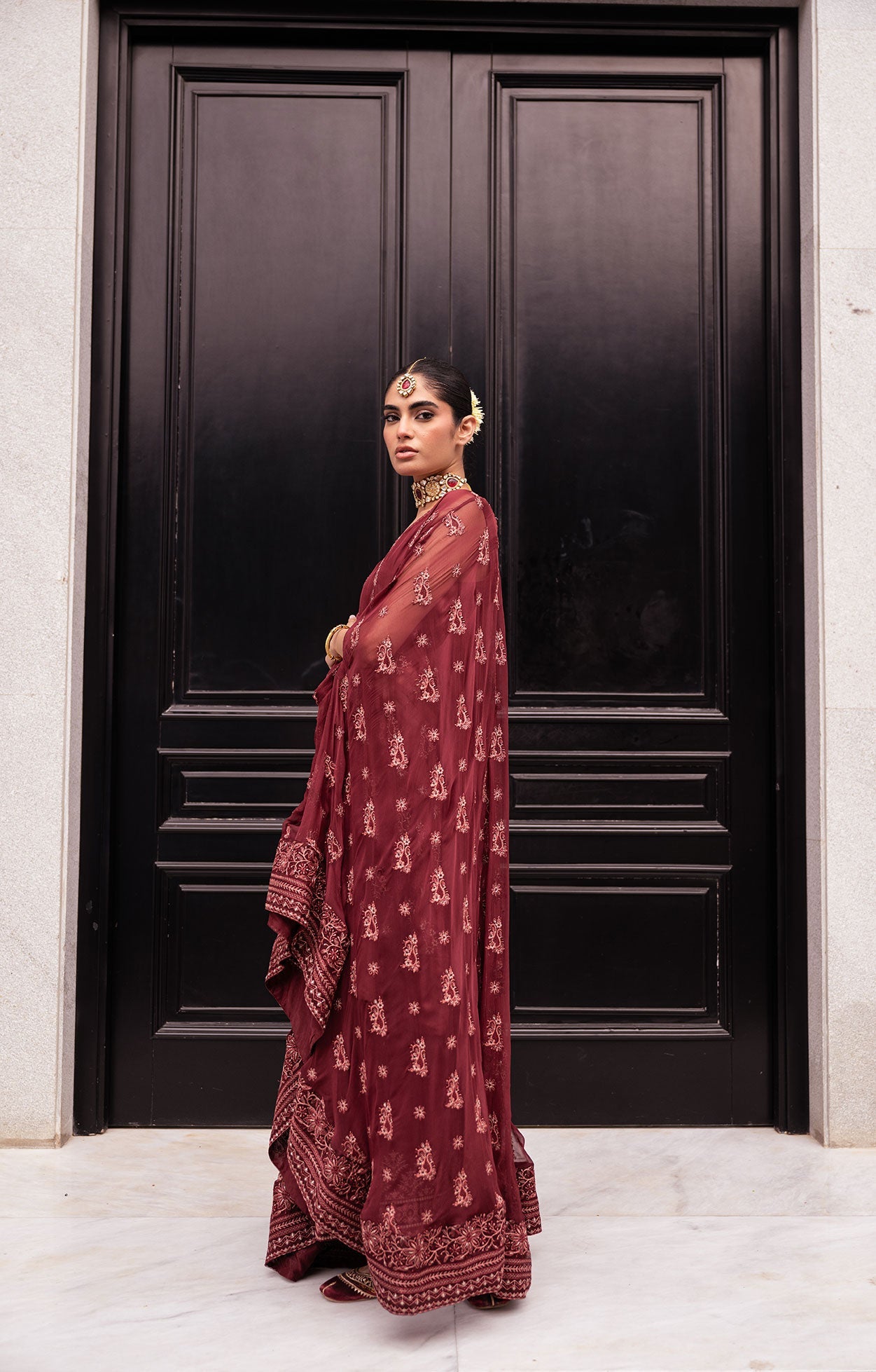 SS24DA-2415   MAROON  2PCS  EMBROIDERED CAPE WITH TROUSER