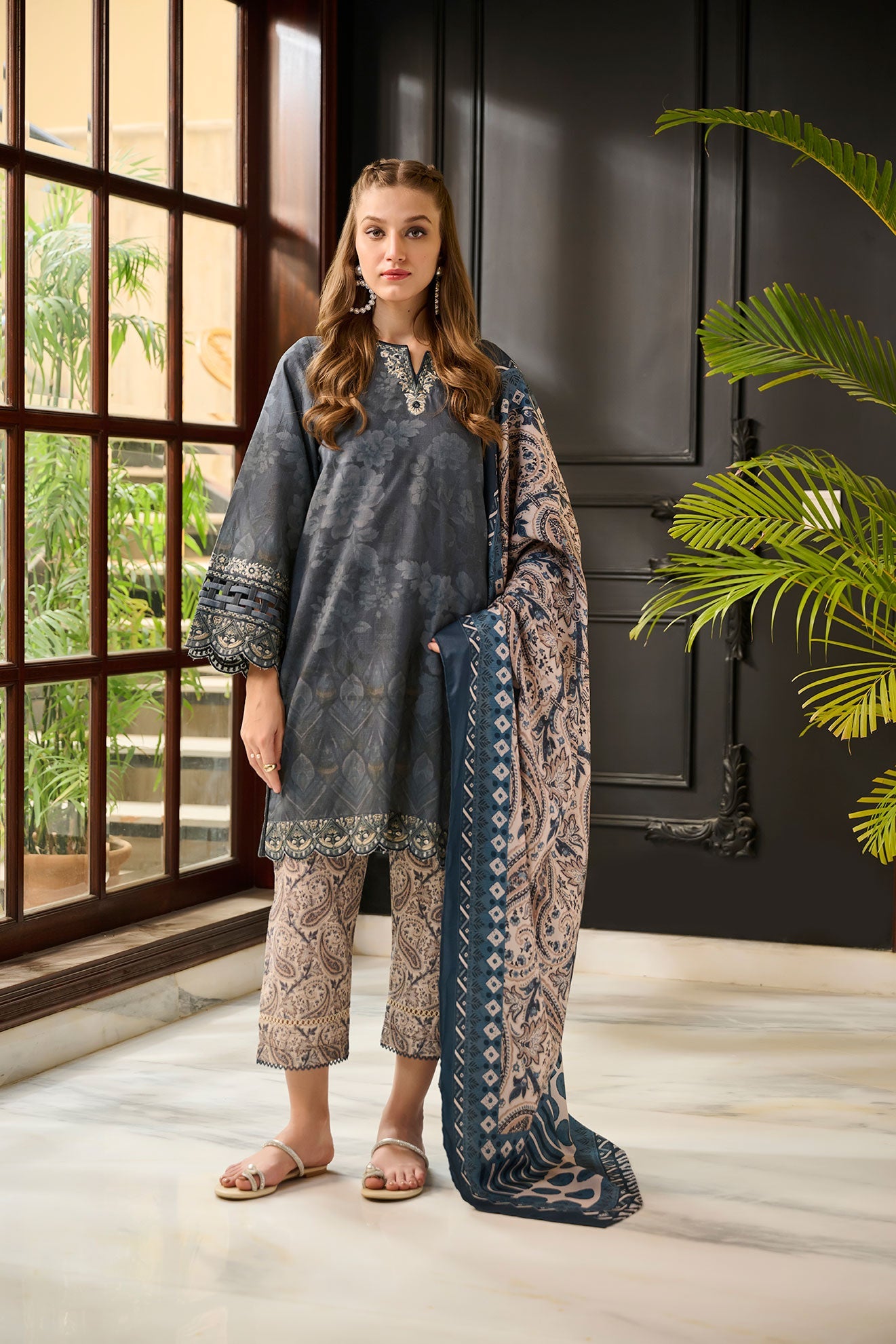 DD-1109 BLUE  SHAWL
