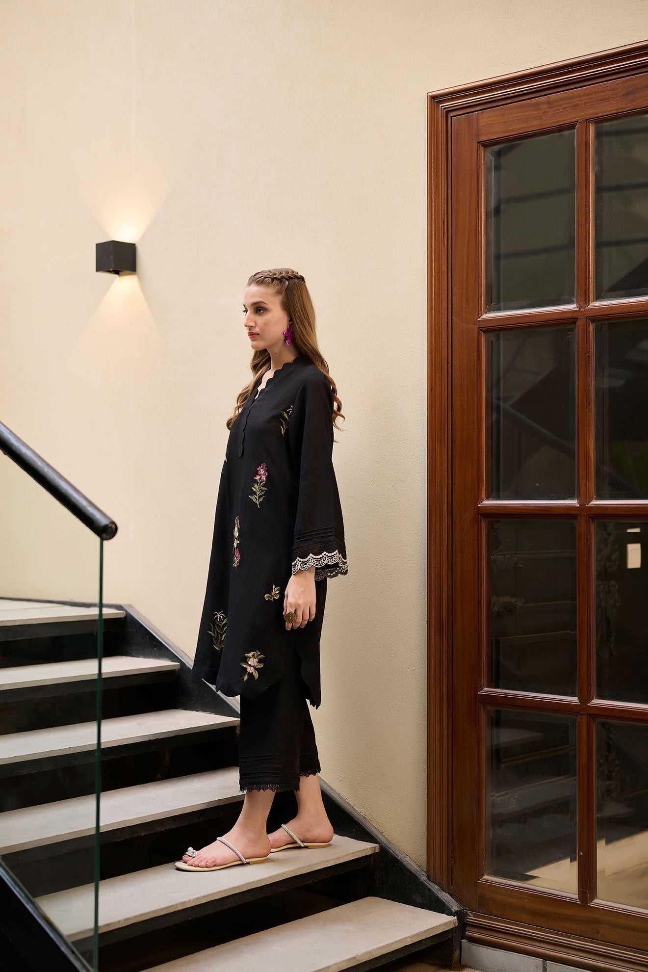 DC-2298 BLACK 2PCS  EMBROIDERED KURTA WITH TROUSER