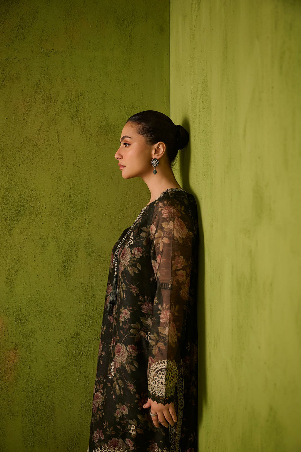 SS24DA-2474   DARK GREEN  2PCS  EMBROIDERED KURTA WITH TROUSER