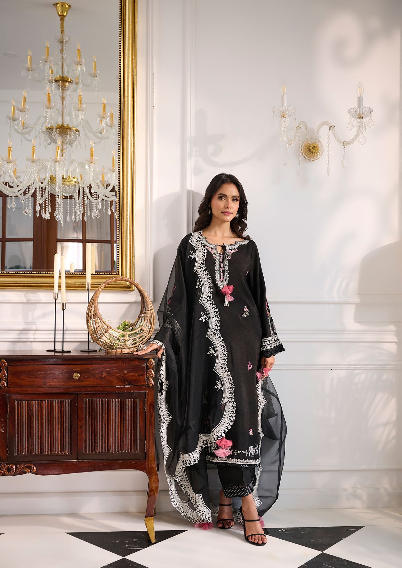 SS24DD-1141 BLACK DUPATTA