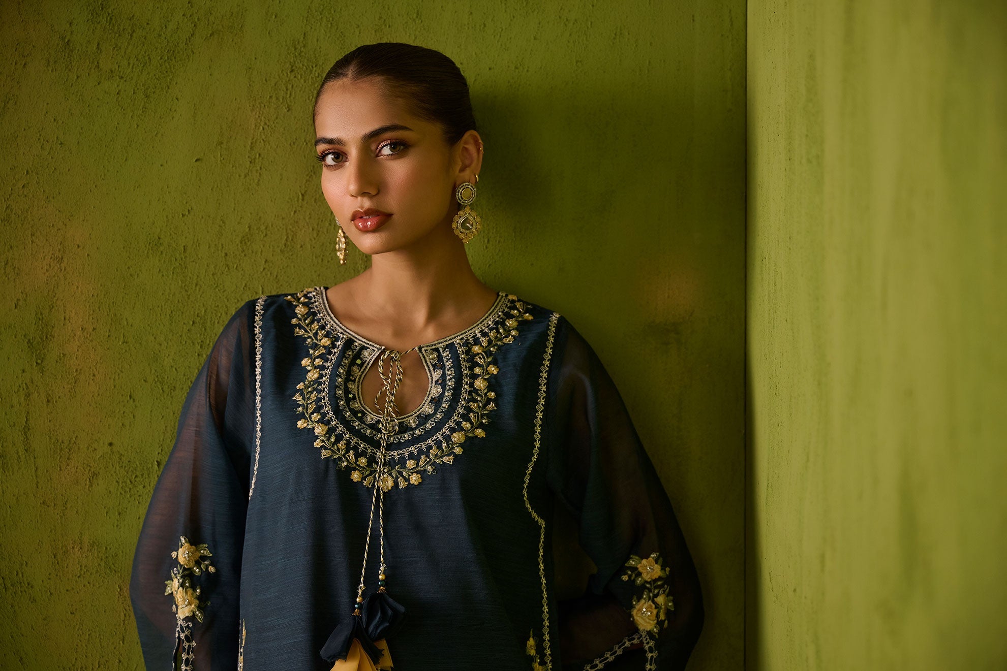 SS24DA-2422   NAVY BLUE  2PCS  EMBROIDERED KURTA WITH TROUSER
