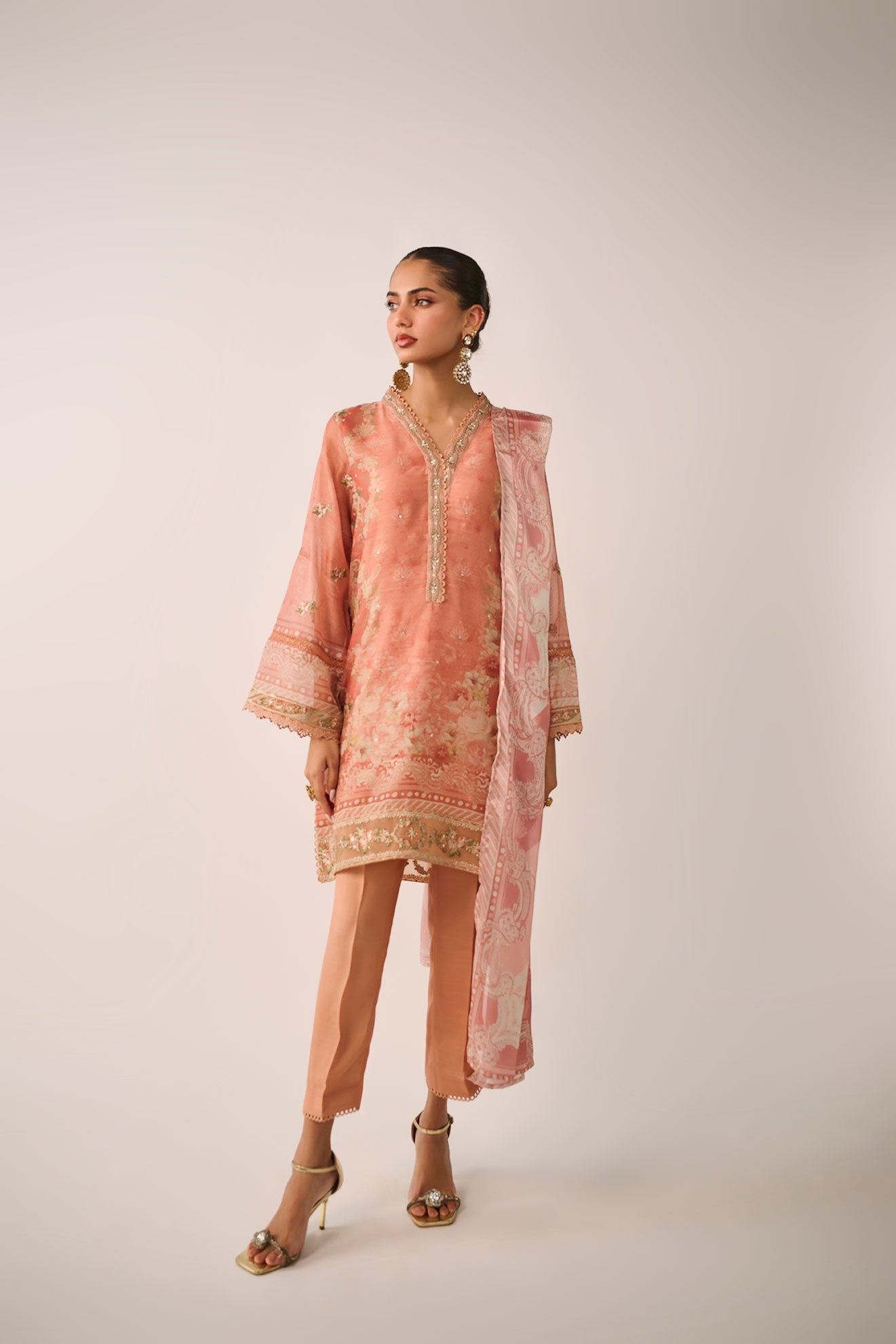 SS24DA-2477   RUST  2PCS  EMBROIDERED KURTA WITH TROUSER
