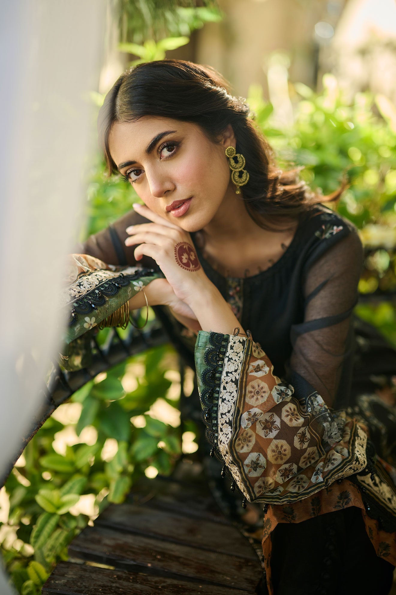 SS24DA-2391   BLACK  2PCS  EMBROIDERED KURTA WITH TROUSER
