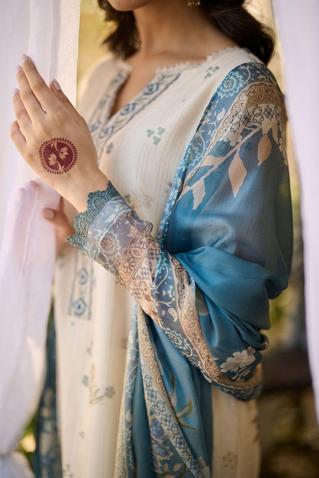 SS24DD-1171  BLUE DUPATTA