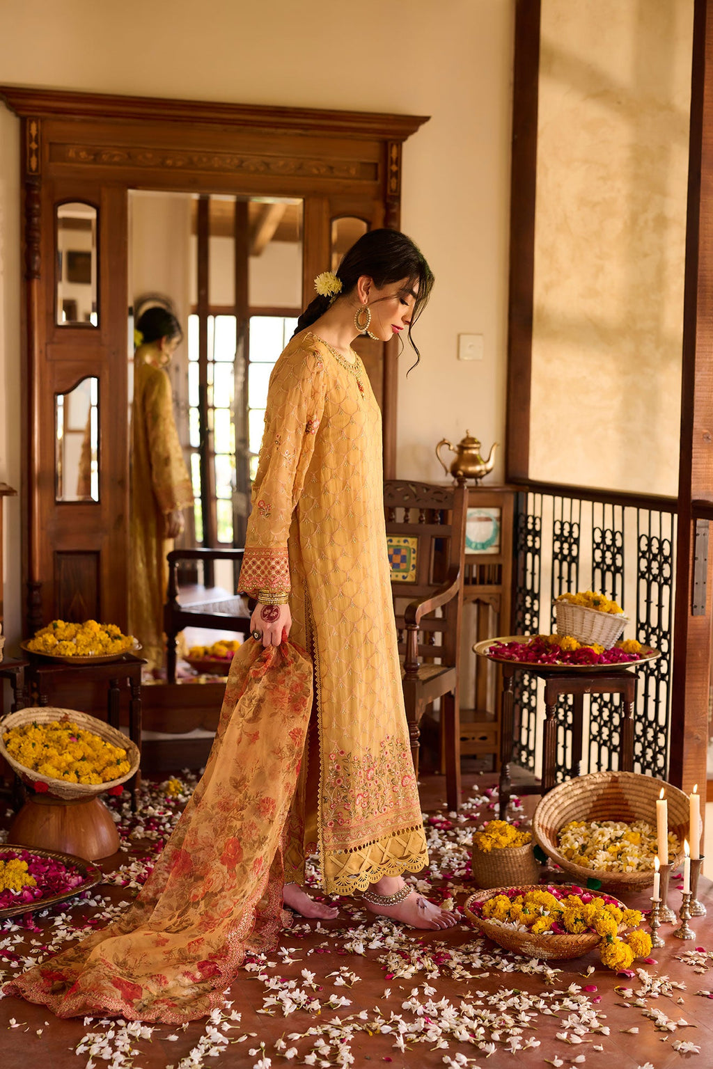 SS24DA-2376   MUSTARD  2PCS  EMBROIDERED KURTA WITH TROUSER
