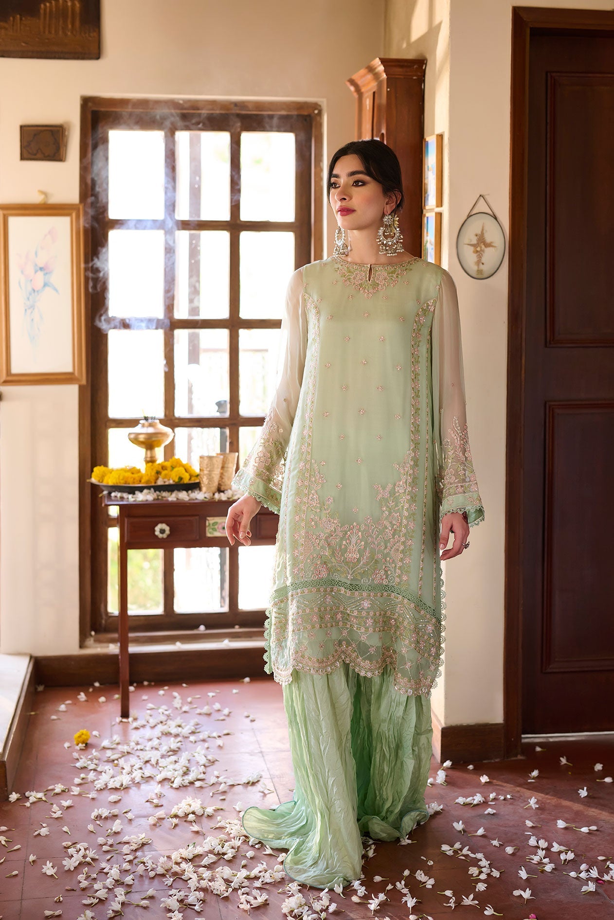 SS24DA-2362   LIGHT GREEN  2PCS  EMBROIDERED KURTA WITH TROUSER
