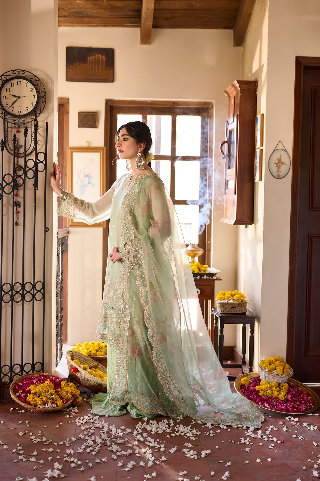 SS24DA-2362   LIGHT GREEN  2PCS  EMBROIDERED KURTA WITH TROUSER