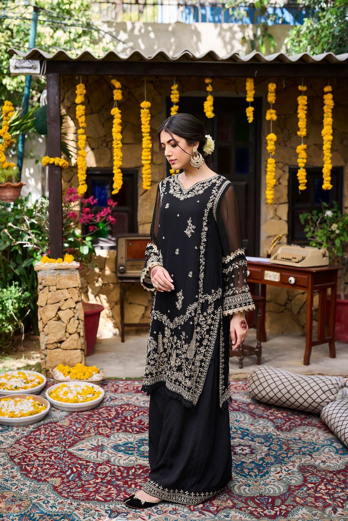 SS24DA-2270   BLACK  2PCS  EMBROIDERED KURTA WITH TROUSER