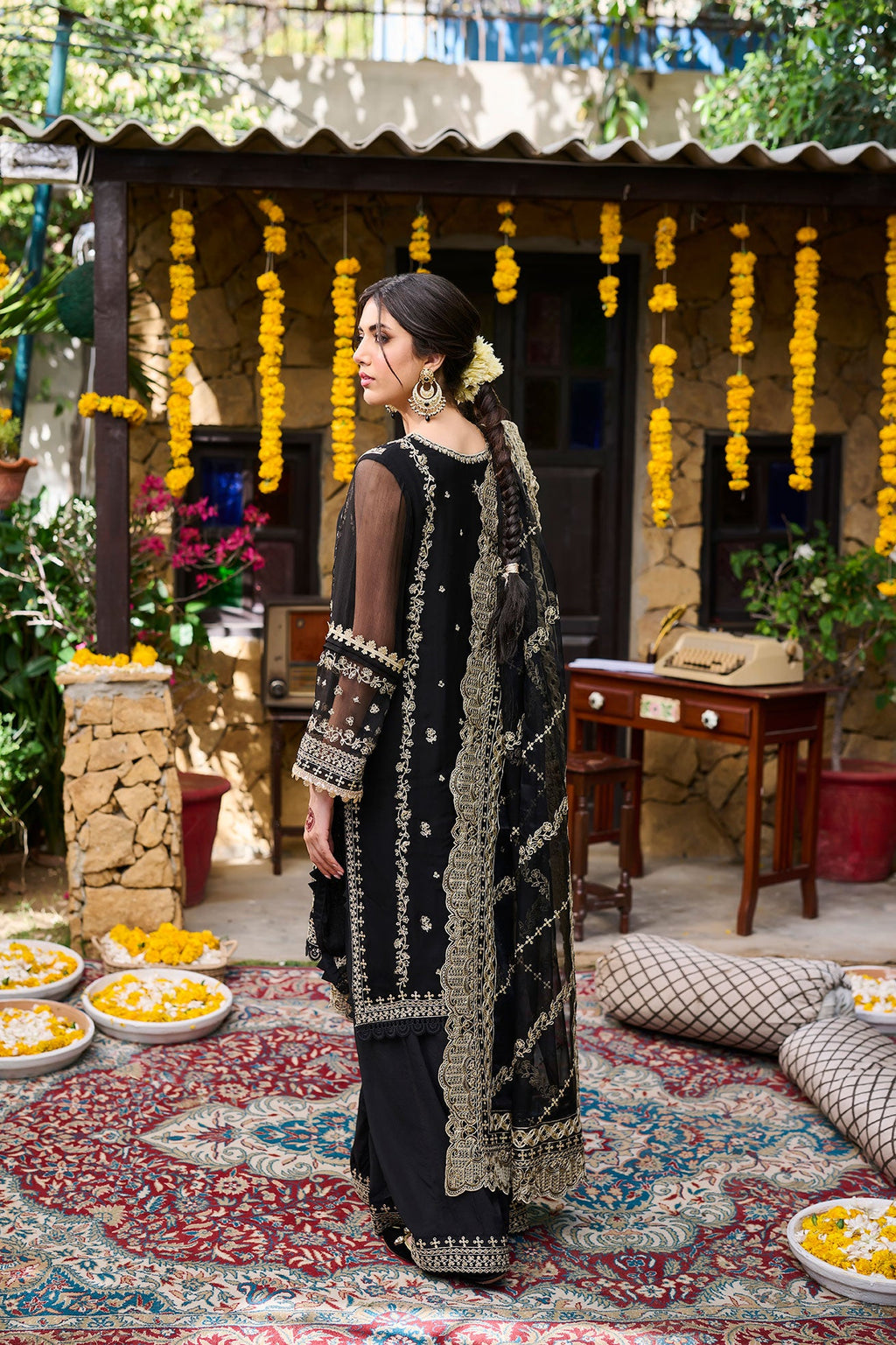 SS24DA-2270   BLACK  2PCS  EMBROIDERED KURTA WITH TROUSER