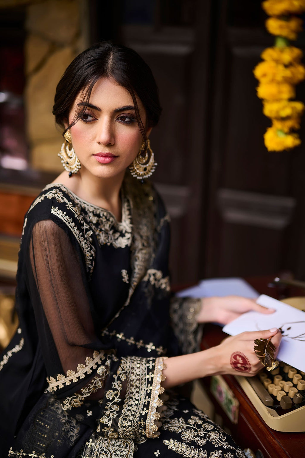 SS24DA-2270   BLACK  2PCS  EMBROIDERED KURTA WITH TROUSER