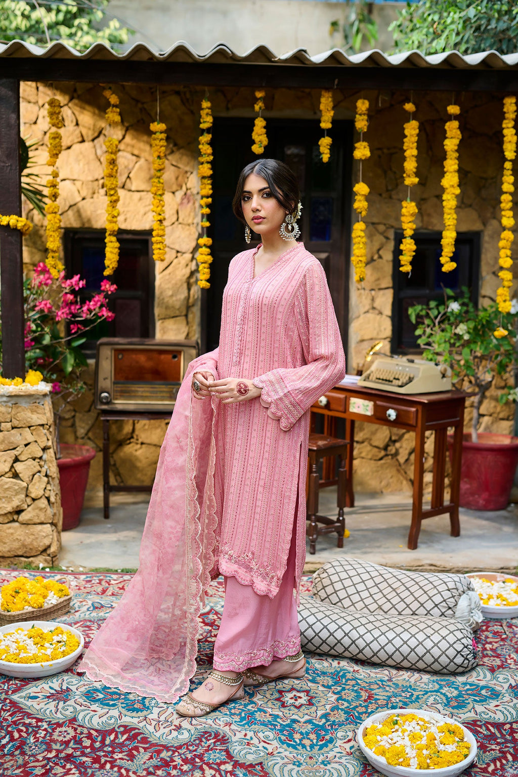 SS24DA-2364   PINK  2PCS  EMBROIDERED KURTA WITH TROUSER
