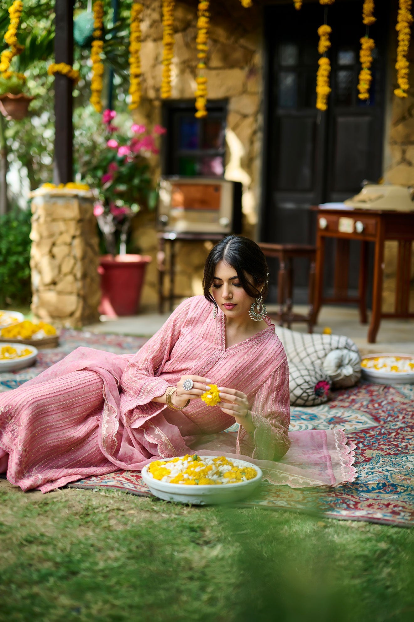 SS24DA-2364   PINK  2PCS  EMBROIDERED KURTA WITH TROUSER