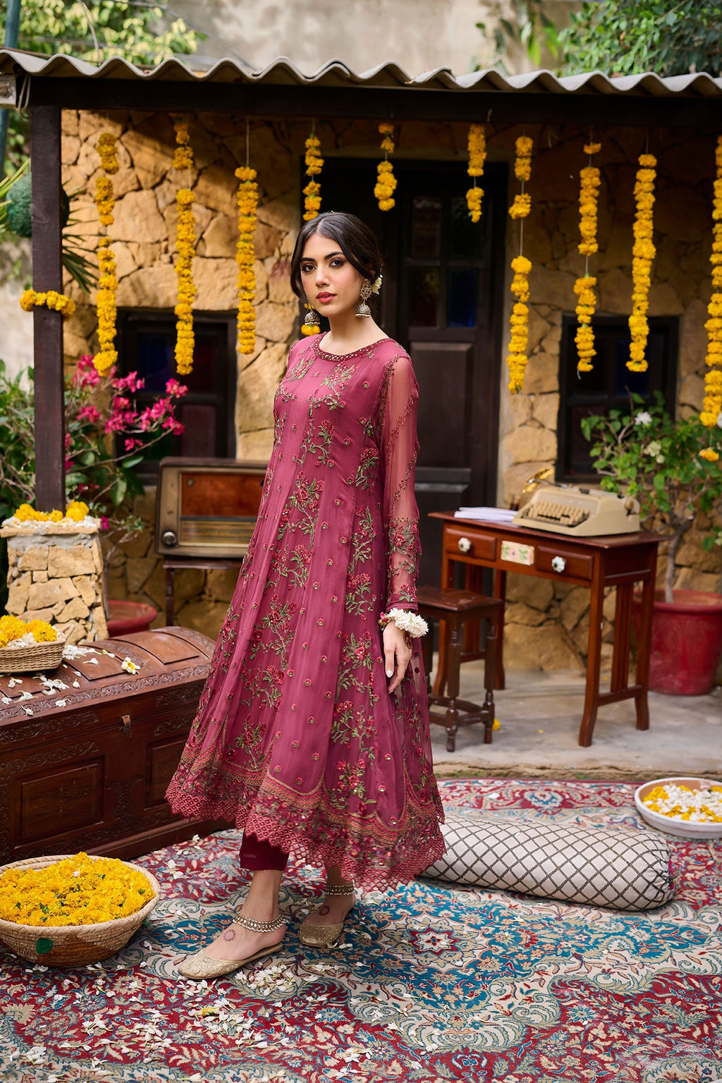 SS24DA-2363   MAROON  2PCS  EMBROIDERED KURTA WITH TROUSER