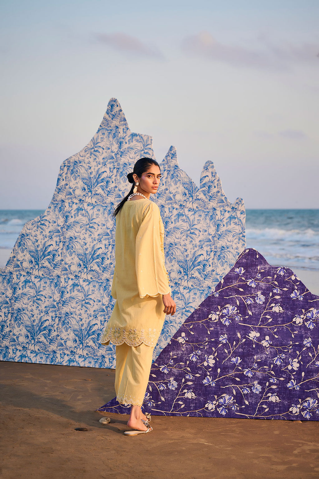 SS24DC-2318 YELLOW LAWN 1PCS DYED KURTA