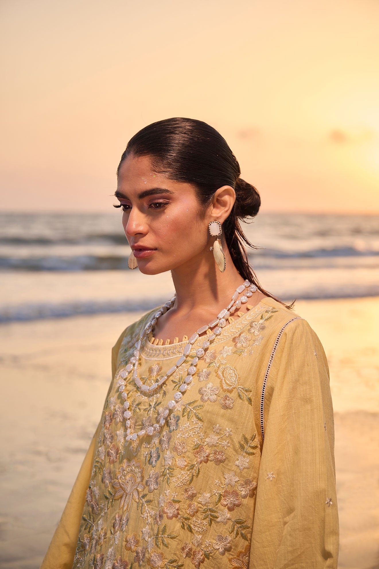 SS24DC-2318 YELLOW LAWN 1PCS DYED KURTA