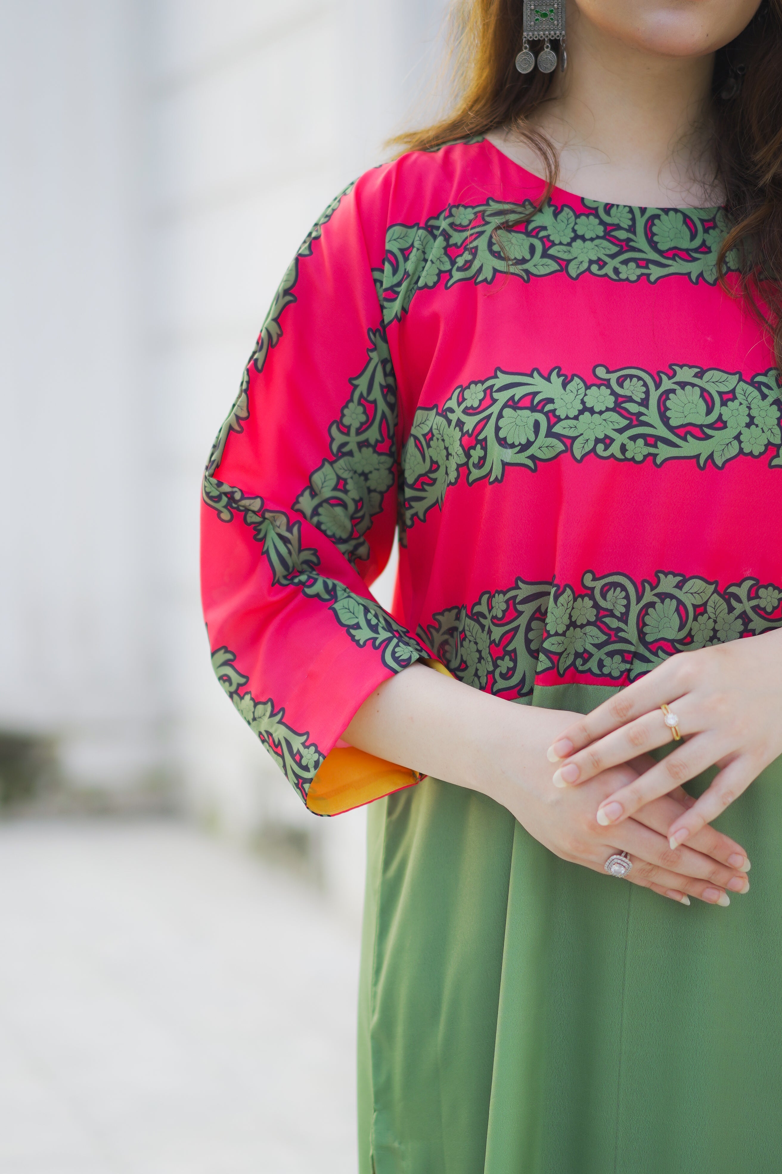 Straight Shirt with Boatneck
