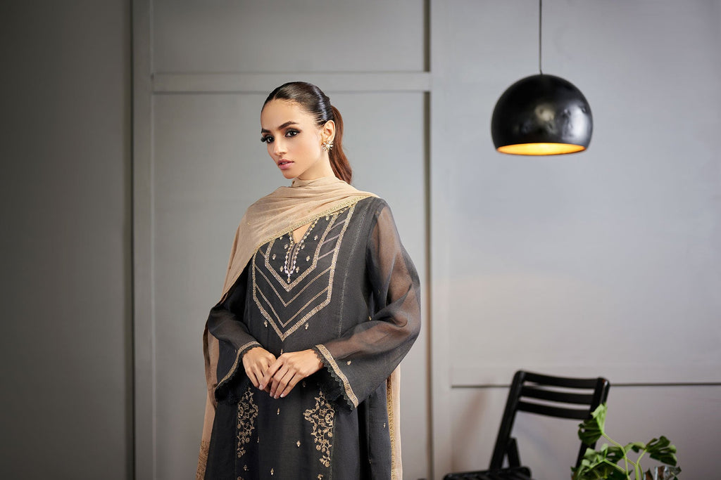 DA-1509 GREY EMBROIDERED KURTA WITH DUPATTA