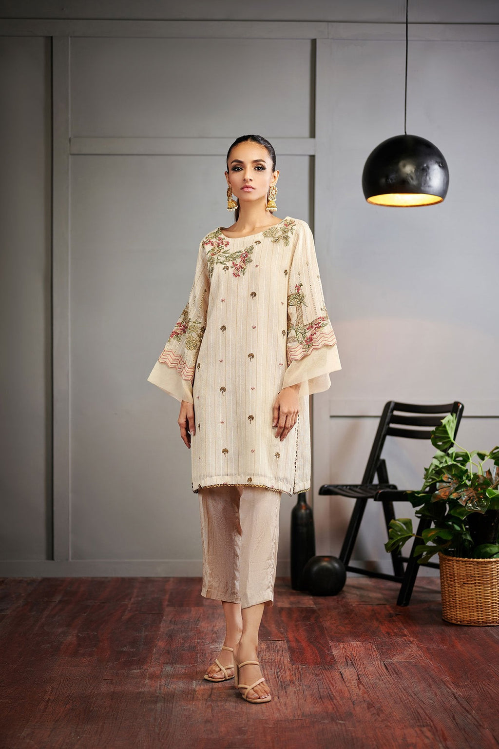 DA-1513 BEIGE EMBROIDERED KURTA