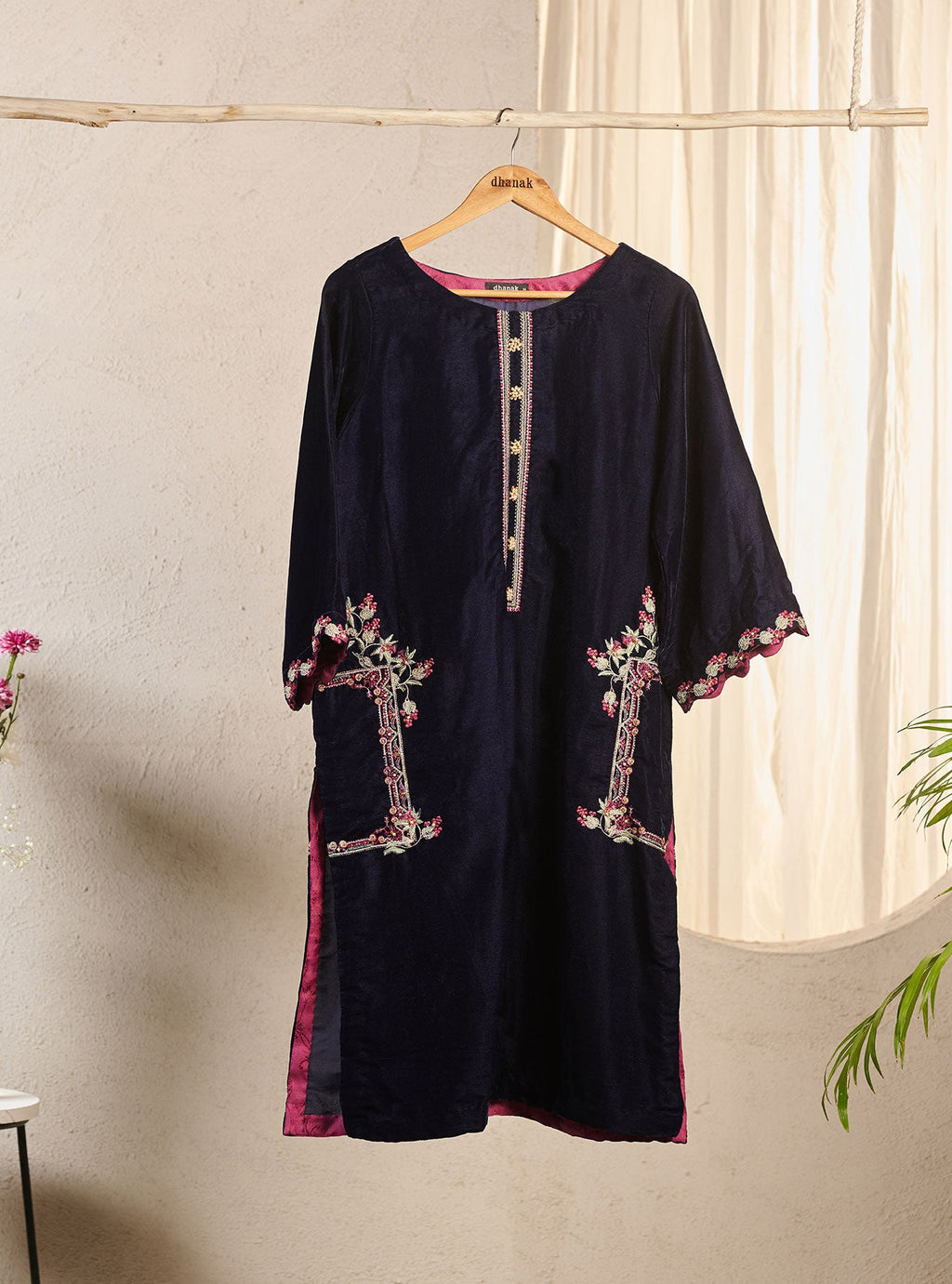 DA-1541 BLUE EMBROIDERED KURTA