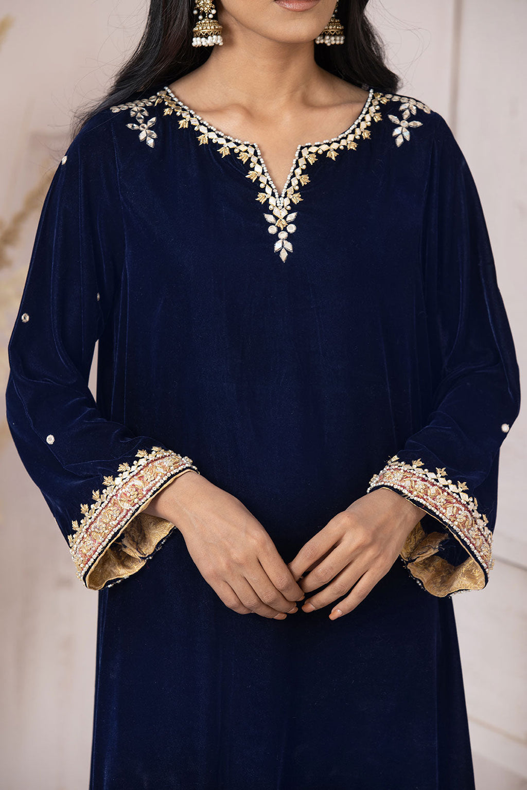 DA-1579 BLUE EMBROIDERED KURTA