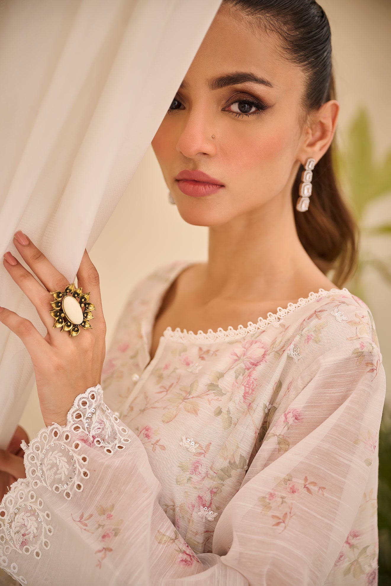 DA-1789 BEIGE EMBROIDERED KURTA