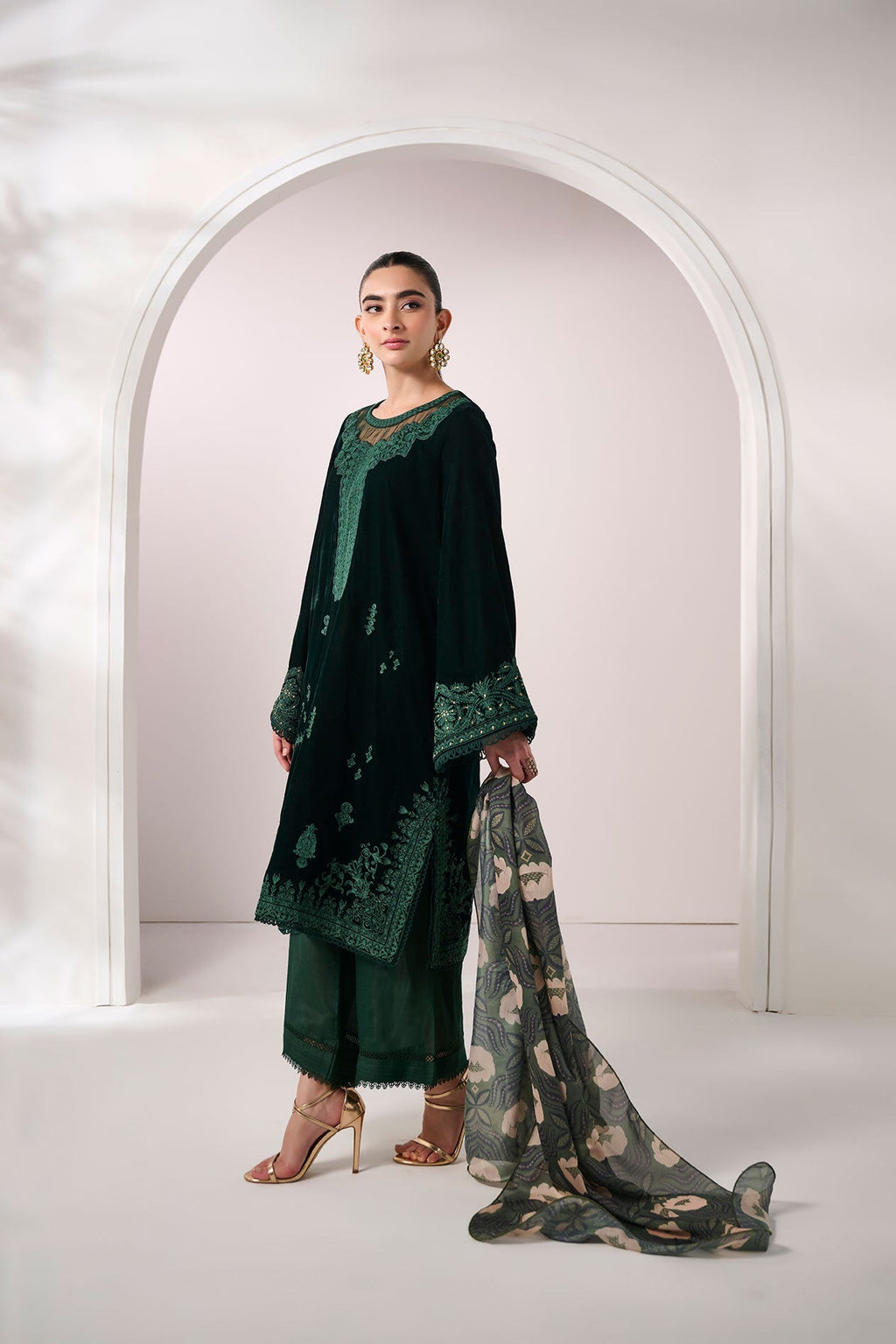 FW24DD-1896  DARK GREEN DUPATTA