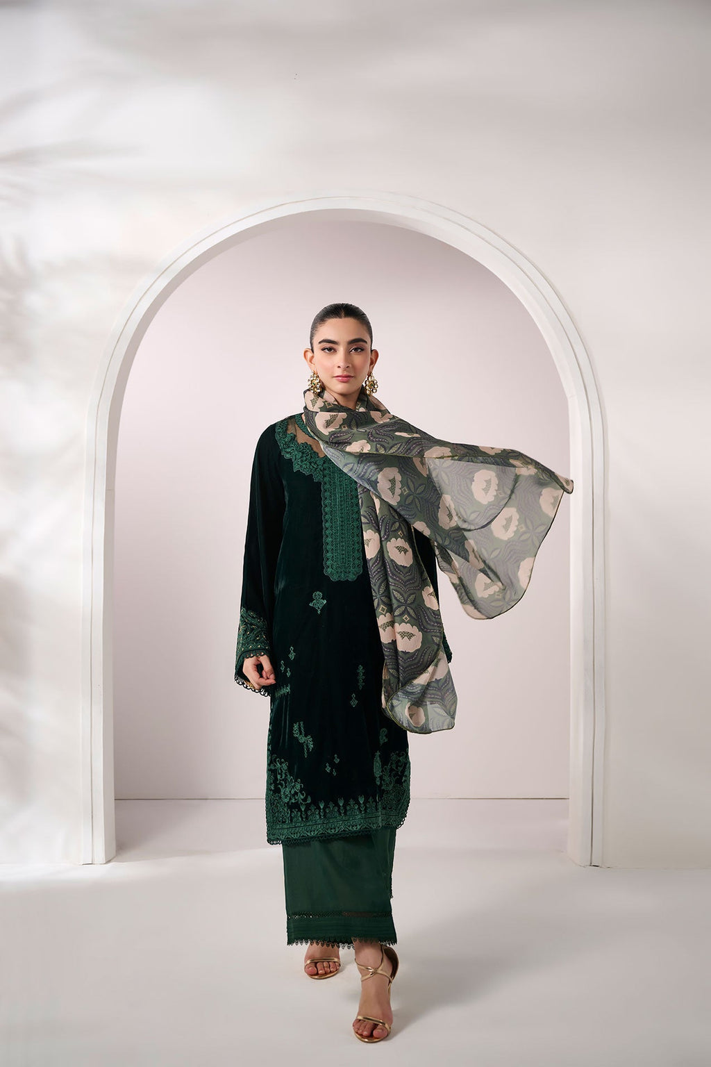FW24DD-1896  DARK GREEN DUPATTA