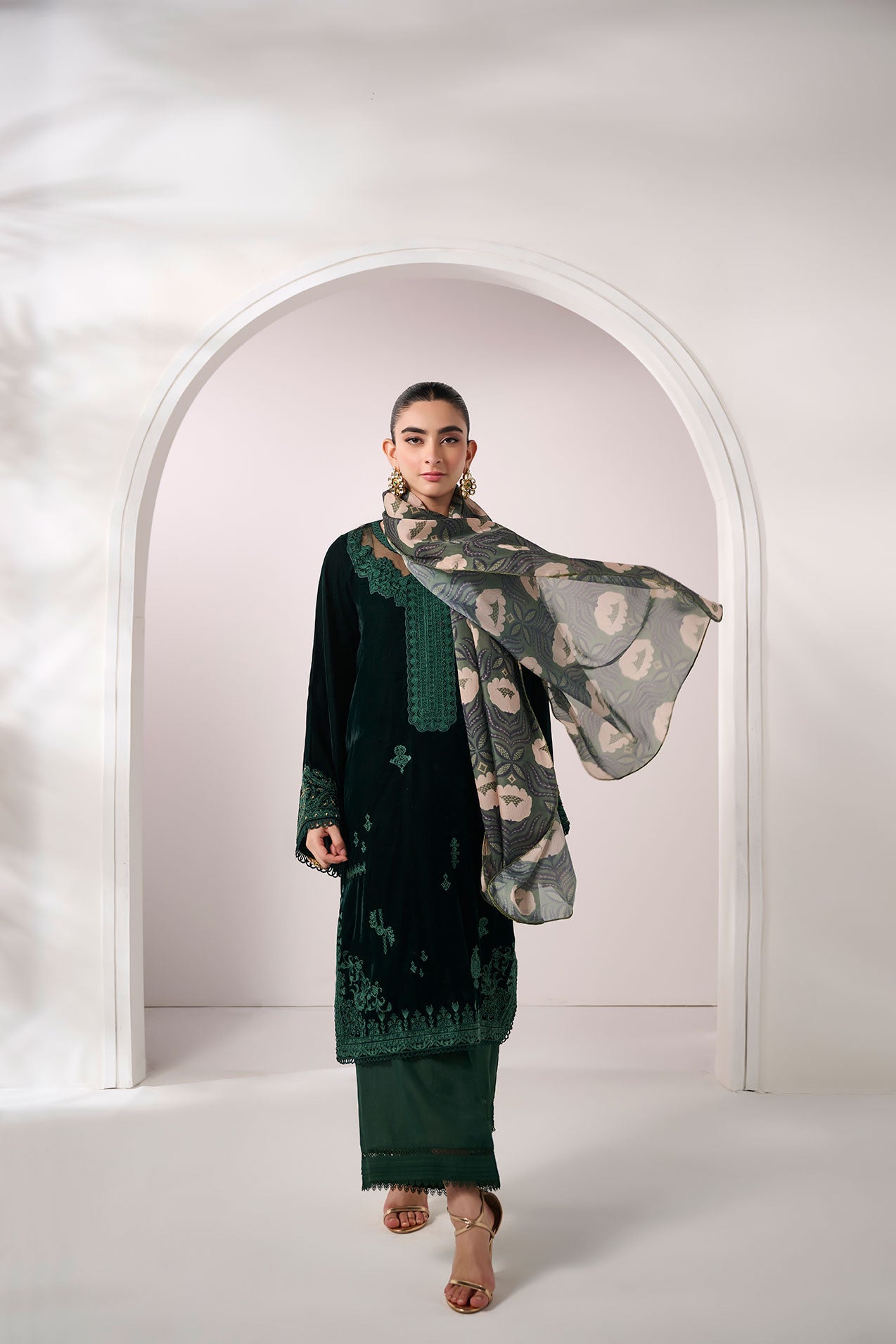 FW24DD-1896  DARK GREEN DUPATTA