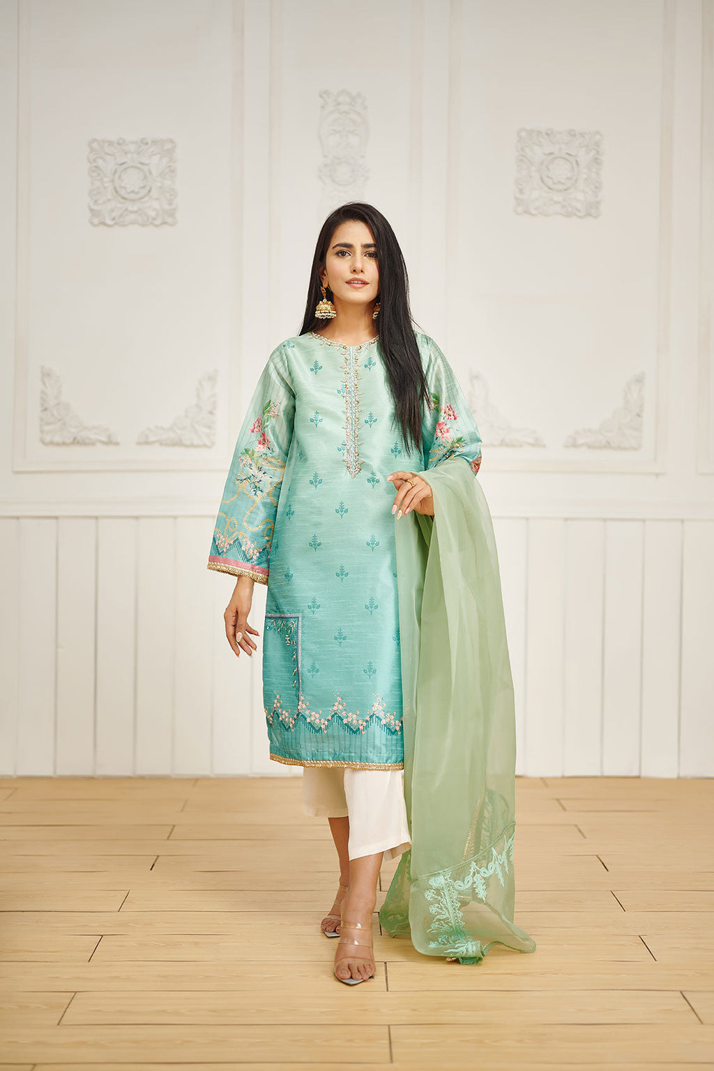 DA-2028 GREEN EMBROIDERED KURTA WITH DUPATTA