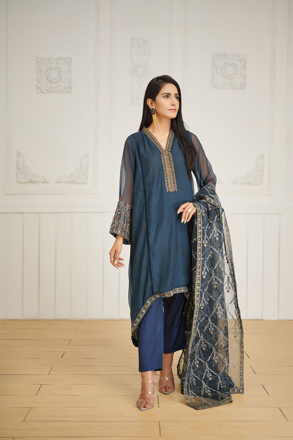 DA-2034 GREY EMBROIDERED KURTA WITH DUPATTA