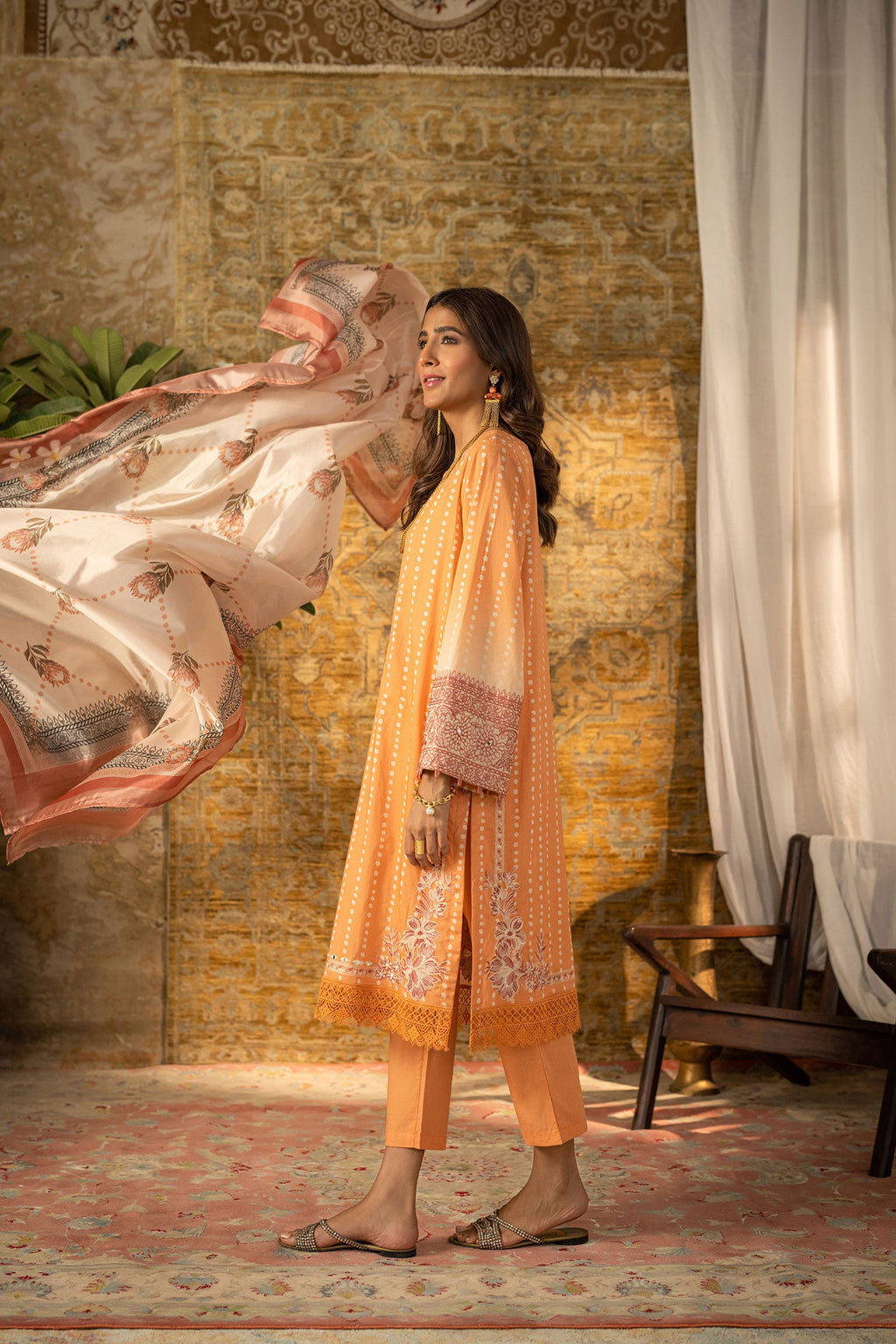 DC-2068 ORANGE 2PCS EMBROIDERED KURTA WITH DUPATTA