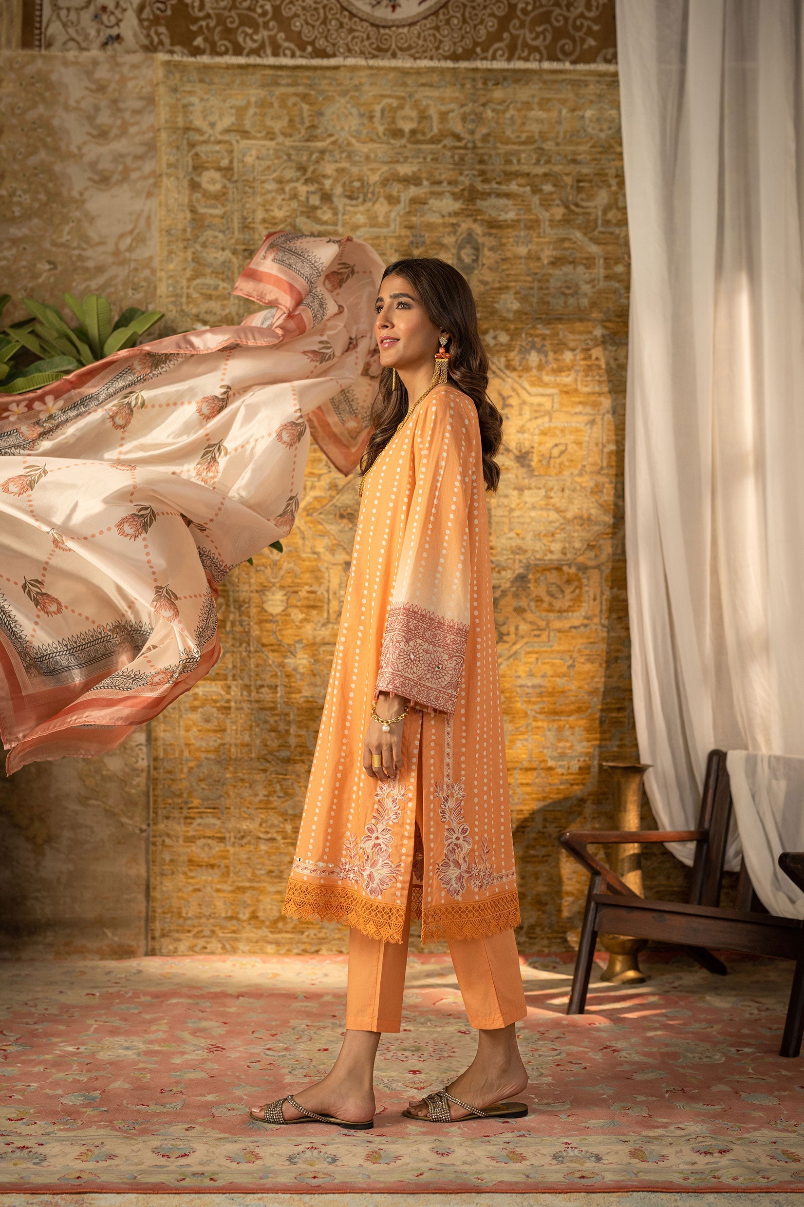 DC-2068 ORANGE 2PCS EMBROIDERED KURTA WITH DUPATTA