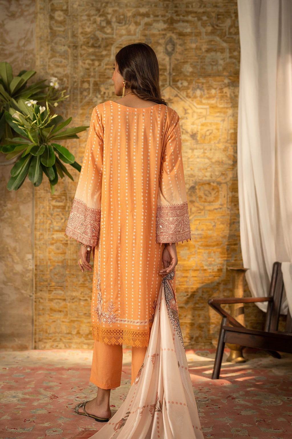 DC-2068 ORANGE 2PCS EMBROIDERED KURTA WITH DUPATTA