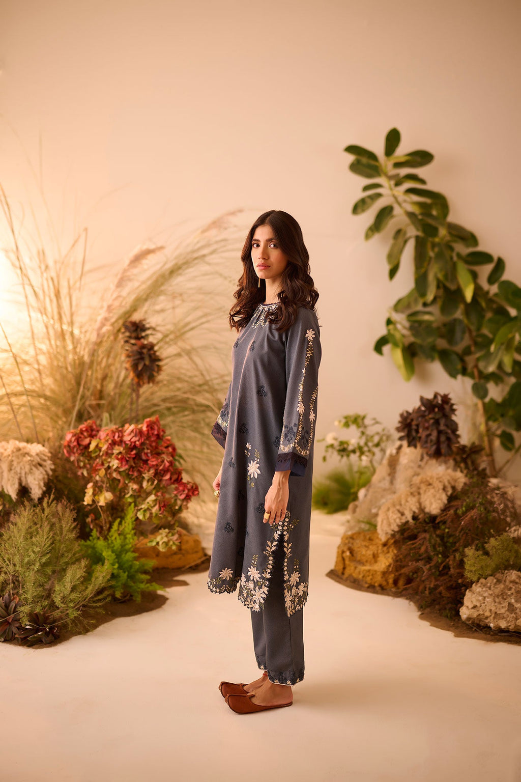DC-2121 GREY KARANDI 2PCS EMBROIDERED KURTA WITH TROUSER
