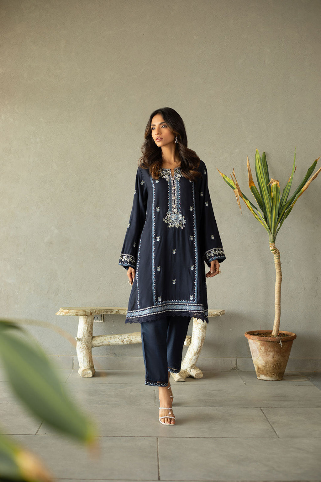 DA-2146 NAVY BLUE EMBROIDERED KURTA WITH TROUSER
