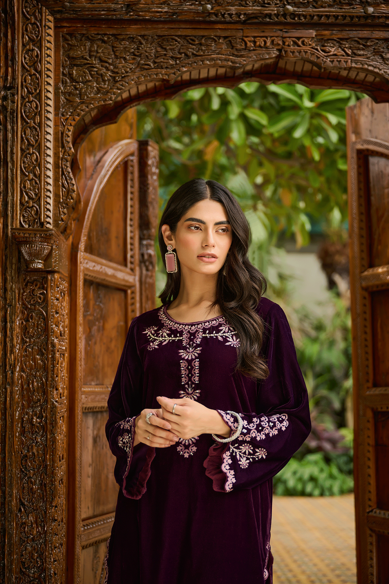 DA-2230 PURPLE EMBROIDERED KURTA